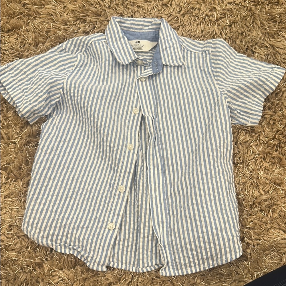 H&M Boys Light Blue and White Striped seersucker Short Sleeve Button-Down